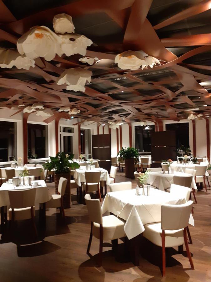 Bergwirtschaft Wilder Mann Hotel Und Restaurant Dresden Exteriör bild